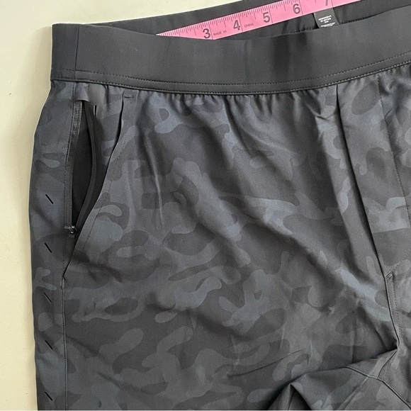 Ten Thousand Men’s 5” Interval Short Black Camo Size XXL New Unlined - Picture 4 of 9